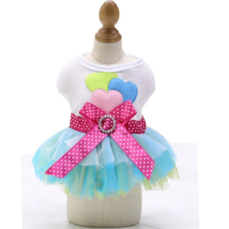 Rochie de Primăvară din Dantelă pentru Câini – Eleganță și Răsfăț părtru Micuța Ta Fashionista