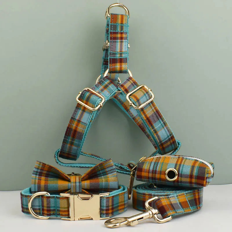 Set Personalizat Zgardă, Ham și Lesă pentru Câini – Accesorii Clasice și Reglabile