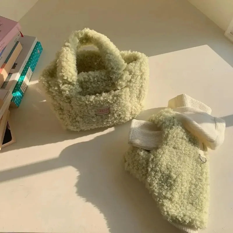 Haină de Iarnă cu Glugă pentru Câini – Din Bumbac Moale, Călduroasă și Confortabilă