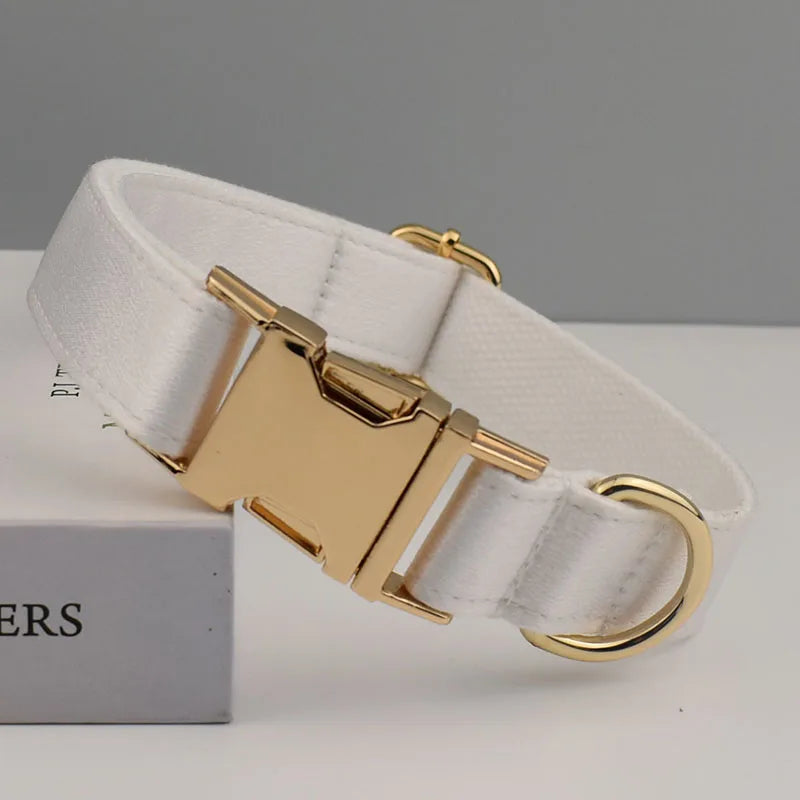 Zgardă personalizată pentru câini cu lesă și papion detașabil – cristal